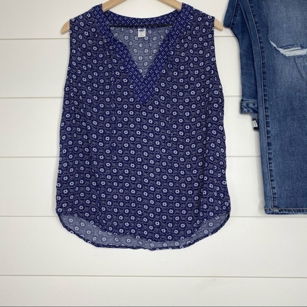 Old Navy Boho Print Sleeveless Tank size Large - Picture 1 of 6